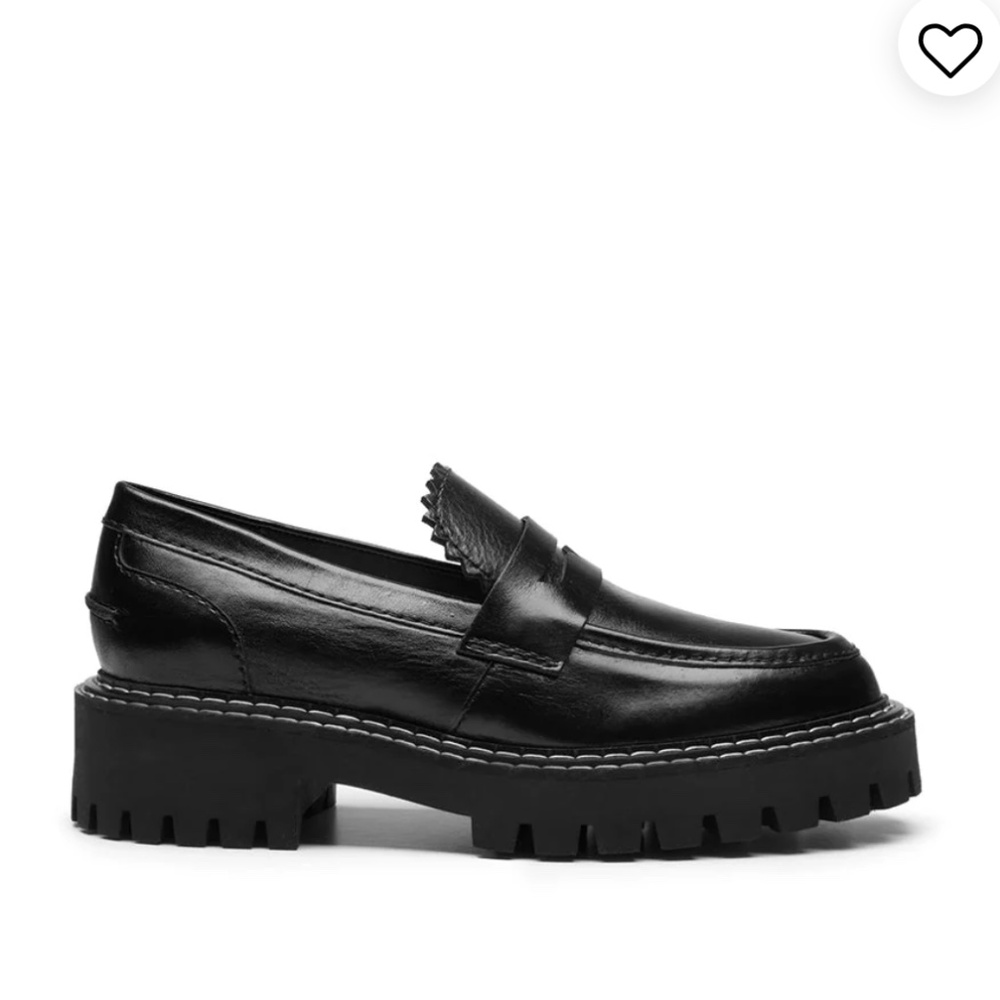 LÄST GUC Matter Leather Loafers in Black Size 38
